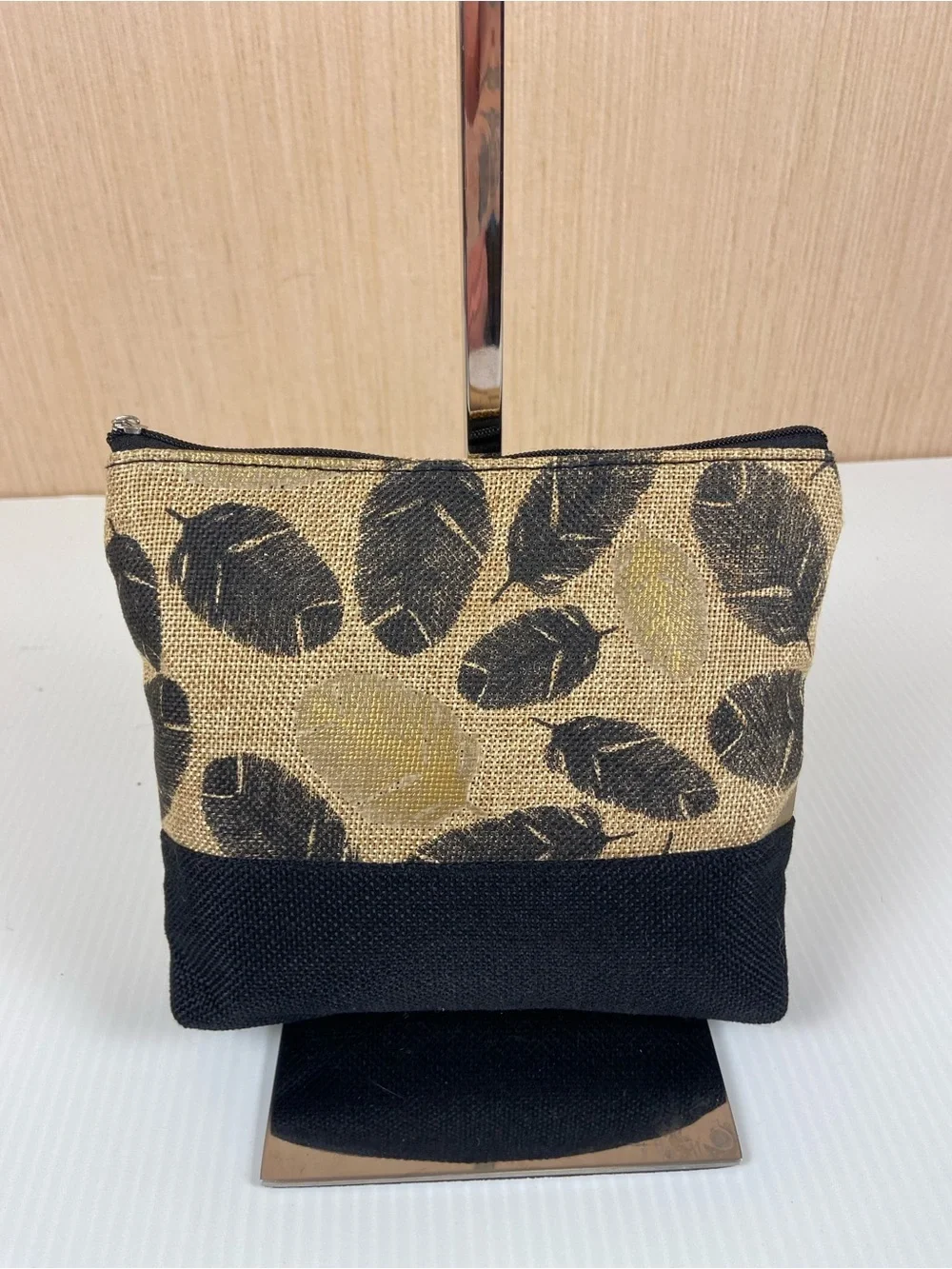 Tropical Leaf Print Cosmetic Bag Travel Makeup Pouch Black Tan